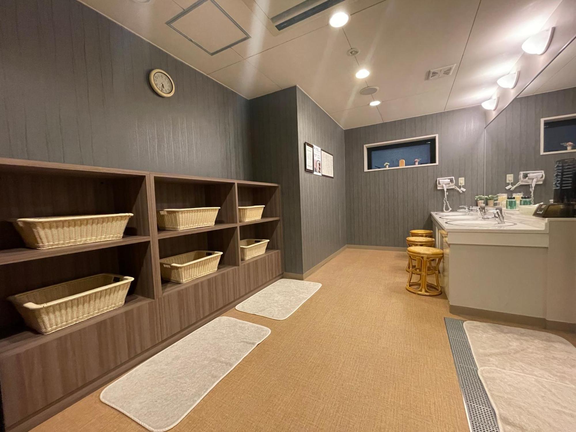 Hotel Route-Inn Niihama Exterior photo